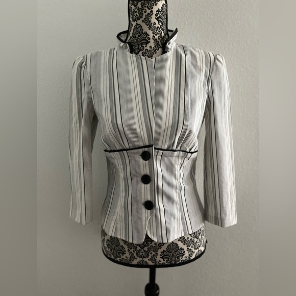 Speechless Stripe Blazer with Ruffle Collar size 3 - Picture 4 of 4